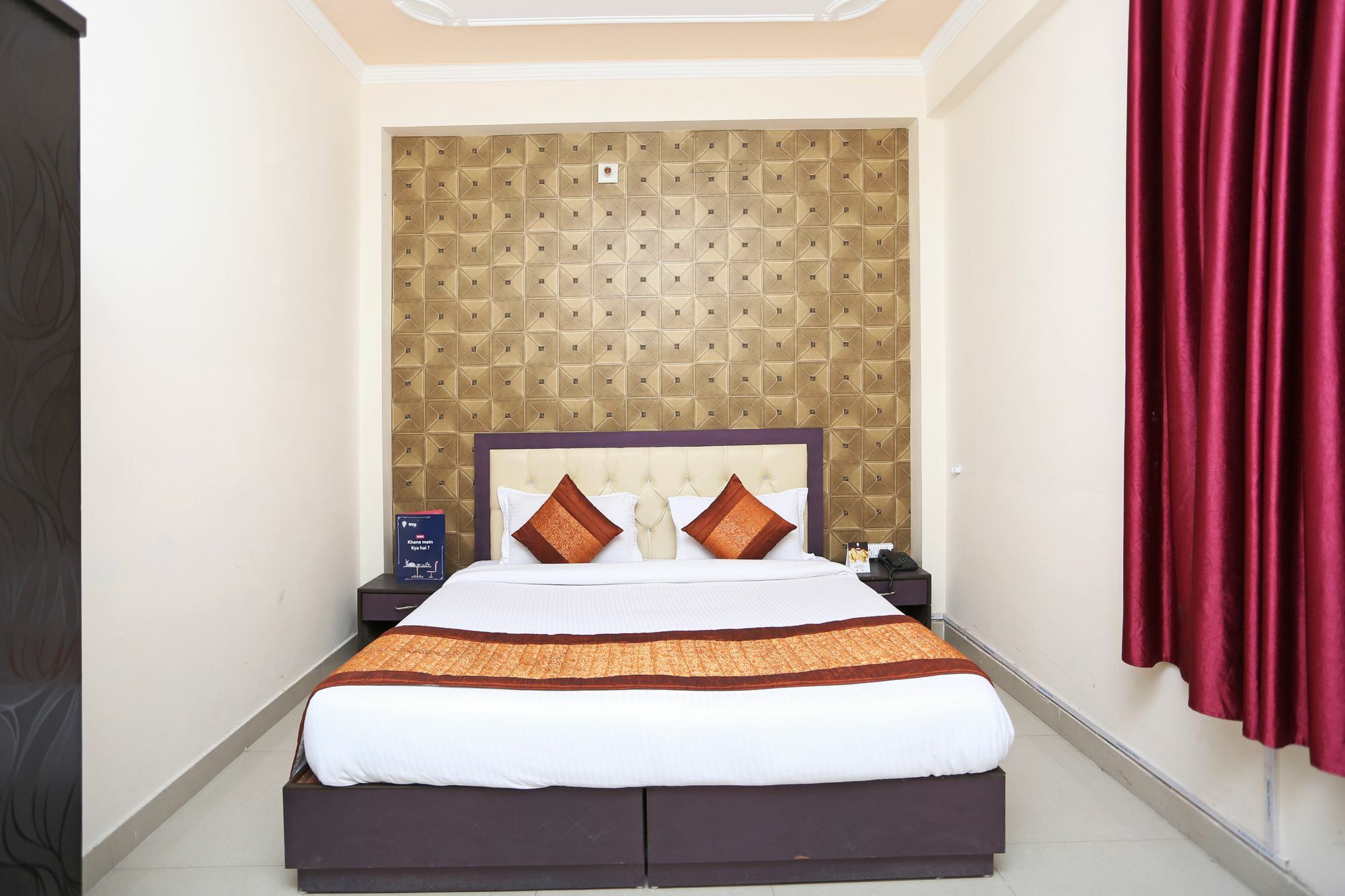Super Hotel O Mahal Nuova Delhi Esterno foto