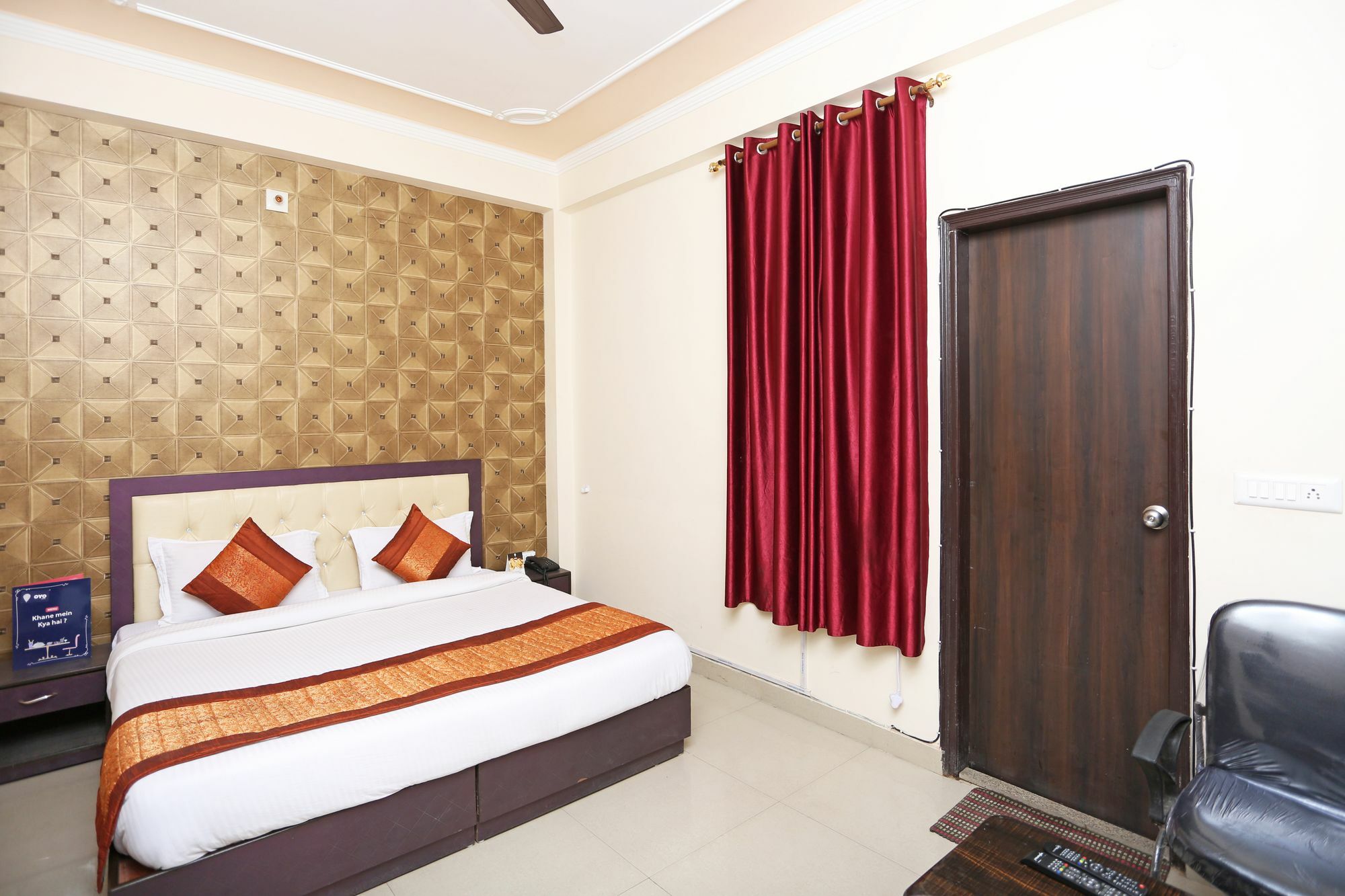 Super Hotel O Mahal Nuova Delhi Esterno foto